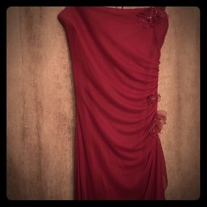 Elegant strapless evening dress